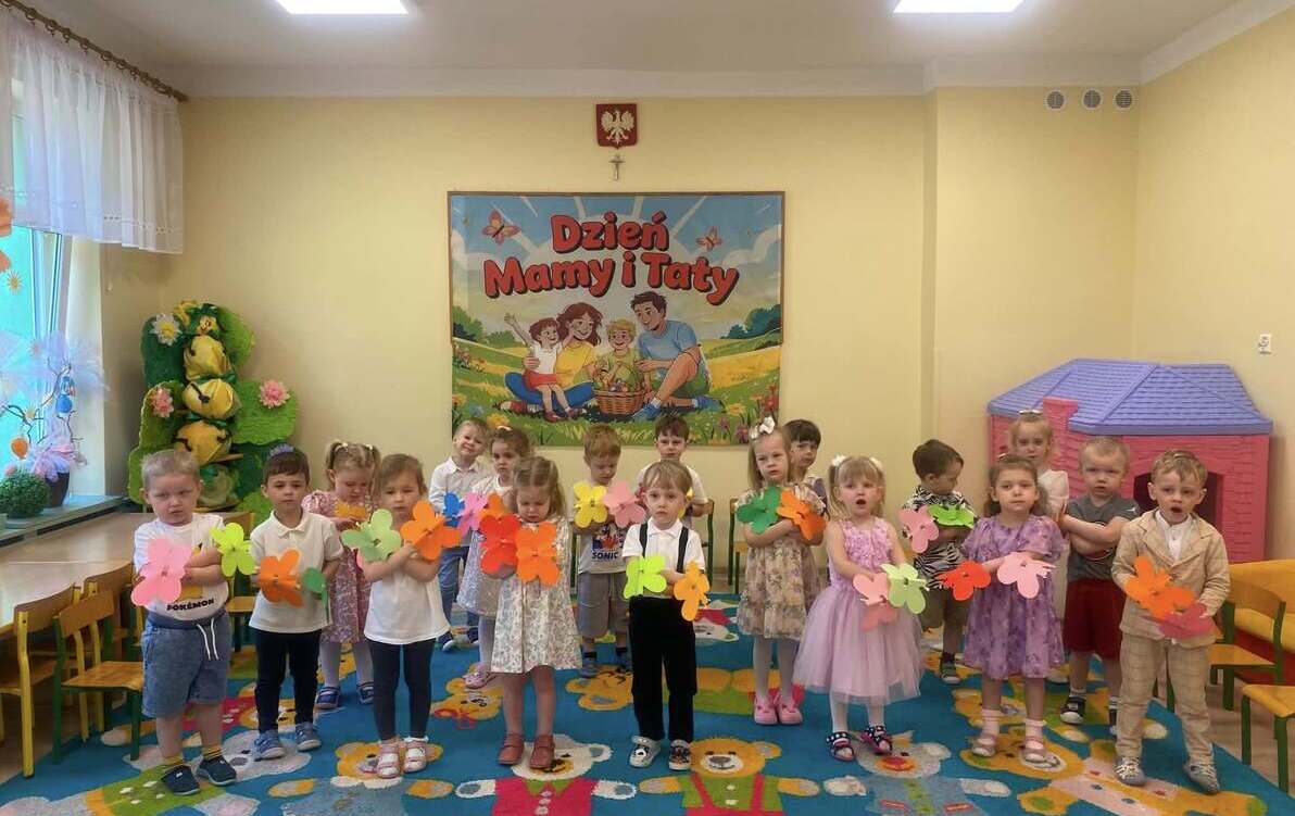 Zdjęcie do Dzień Mamy i Taty w grupie 3-latk&oacute;w